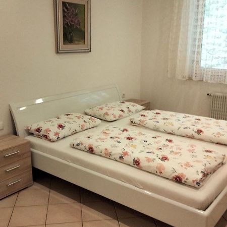 Apartment Mit 78Qm Натурно Экстерьер фото