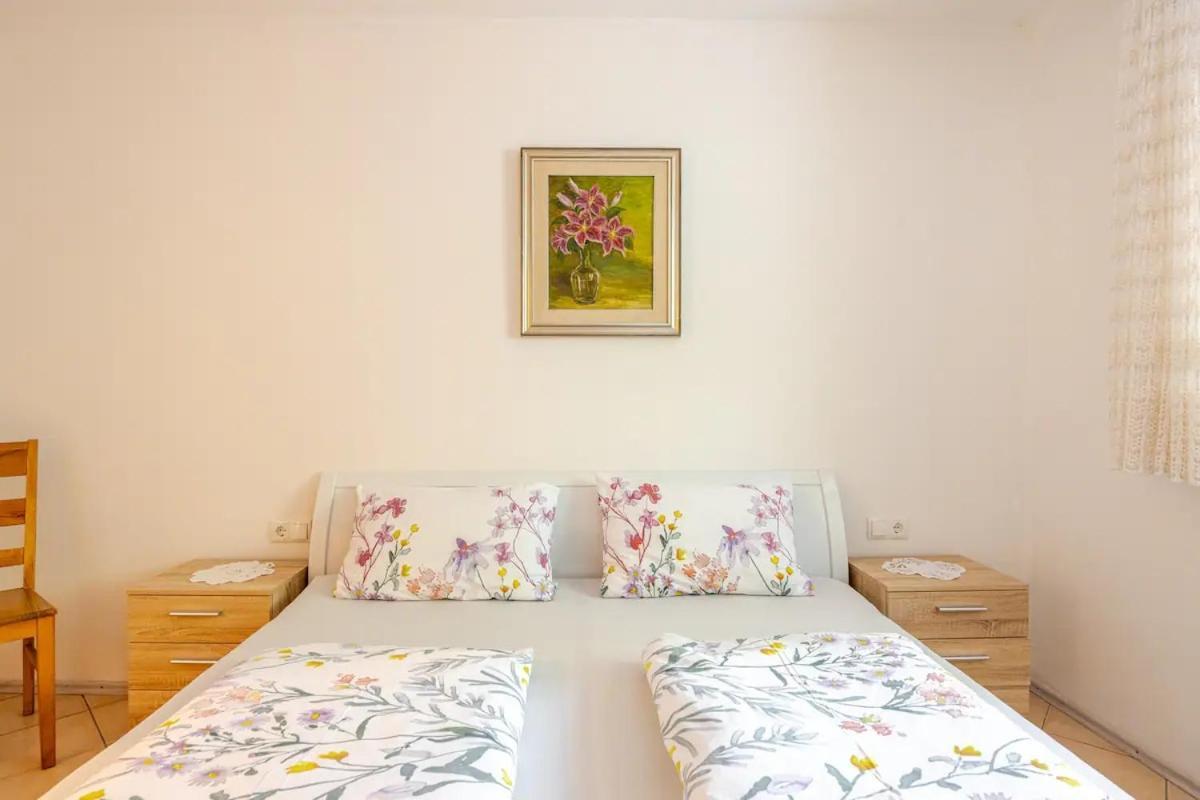 Apartment Mit 78Qm Натурно Экстерьер фото